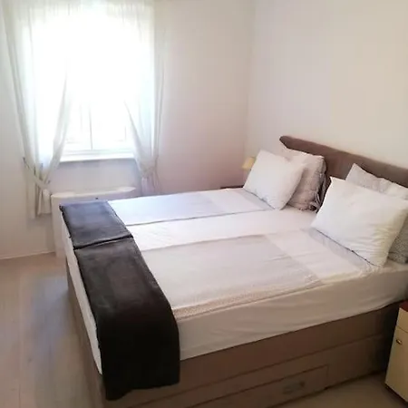 Regina Apartament *