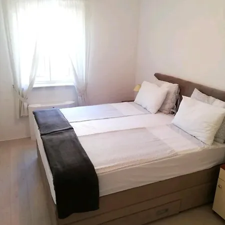 Regina Apartament *